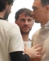 球迷热议阿诺德归队：他一进来空气就安静了，麦卡这小眼神