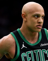 沃尔什：上次夏联我想成为塔图姆或布朗 但这次我只想做自己