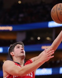 欧冠决赛-谢泼德本场砍至少15+5+10+5+2 NBA历史二年级球员第四人&amp;比肩伯德
